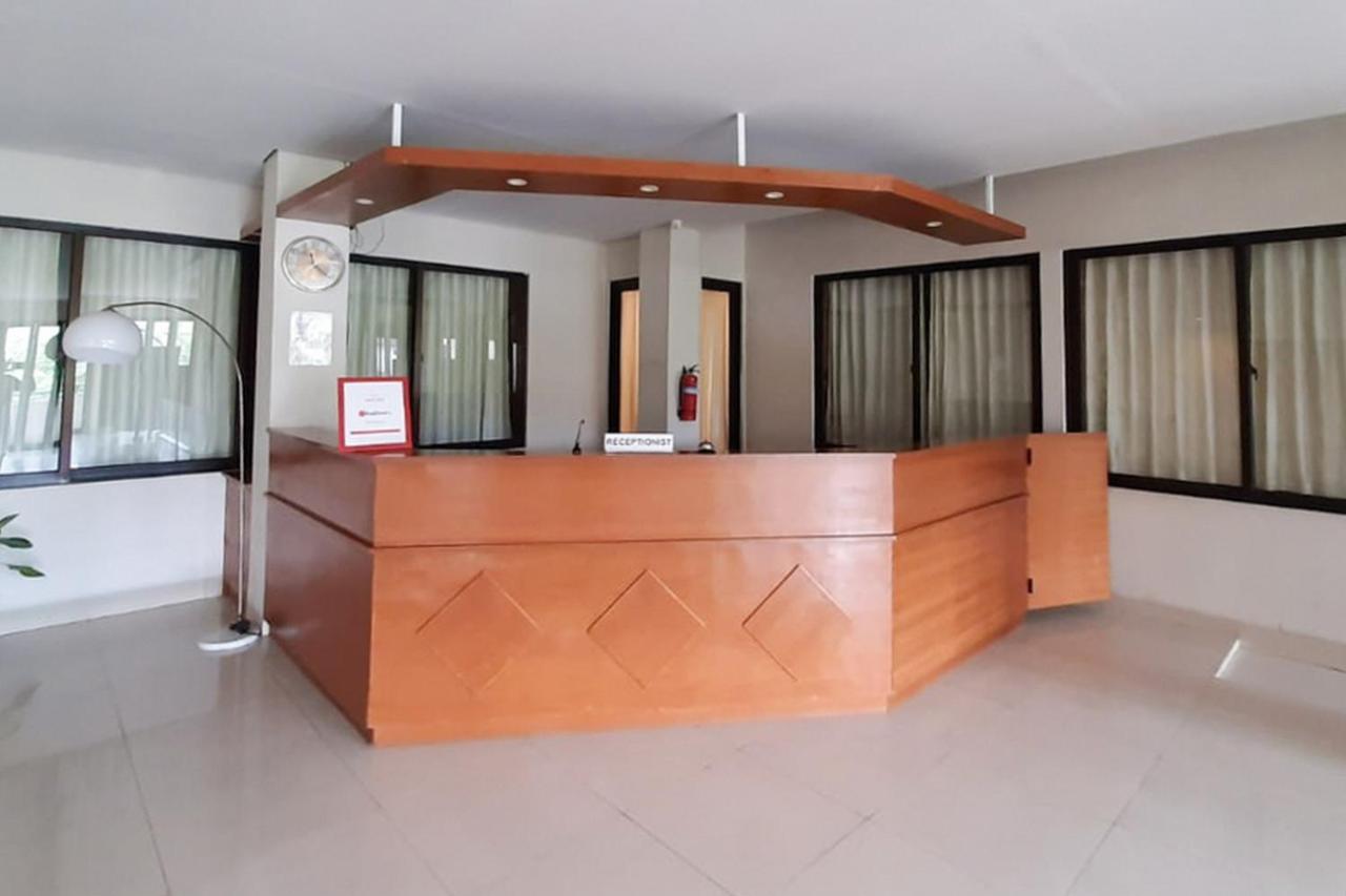 Reddoorz Plus @ Bitung City Center Exterior photo
